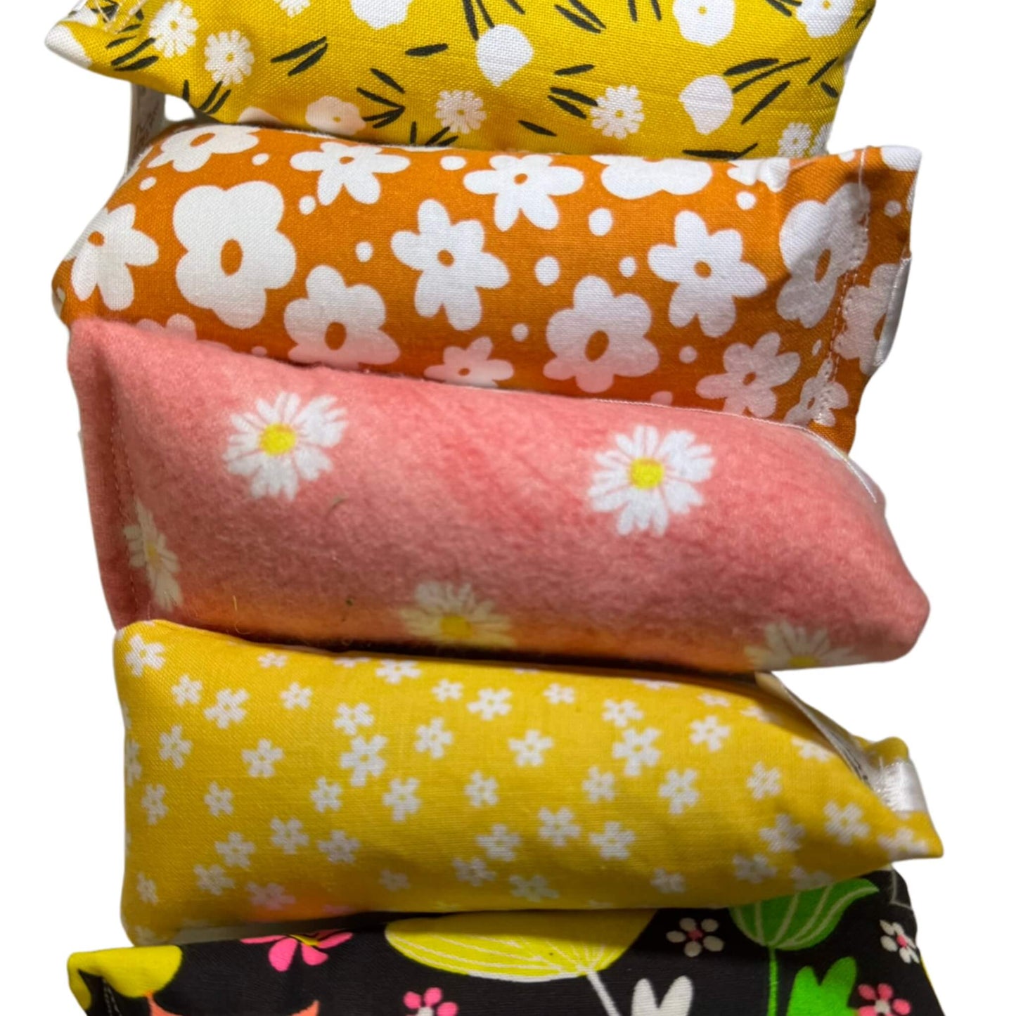 Small floral cat toy for spring and Easter, featuring crinkle and packed with our signature fresh, aromatic premium catnip. Designed for active play. Made by CatnipTakeout.