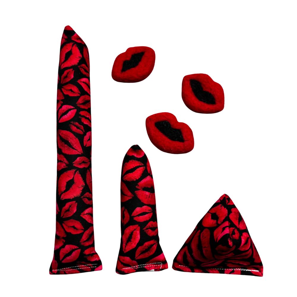 Group photo of handmade Valentine kiss kicker, mini kicker, and Happy Sack cat toys with felt heart accents, filled with signature premium catnip. Made by CatnipTakeout.