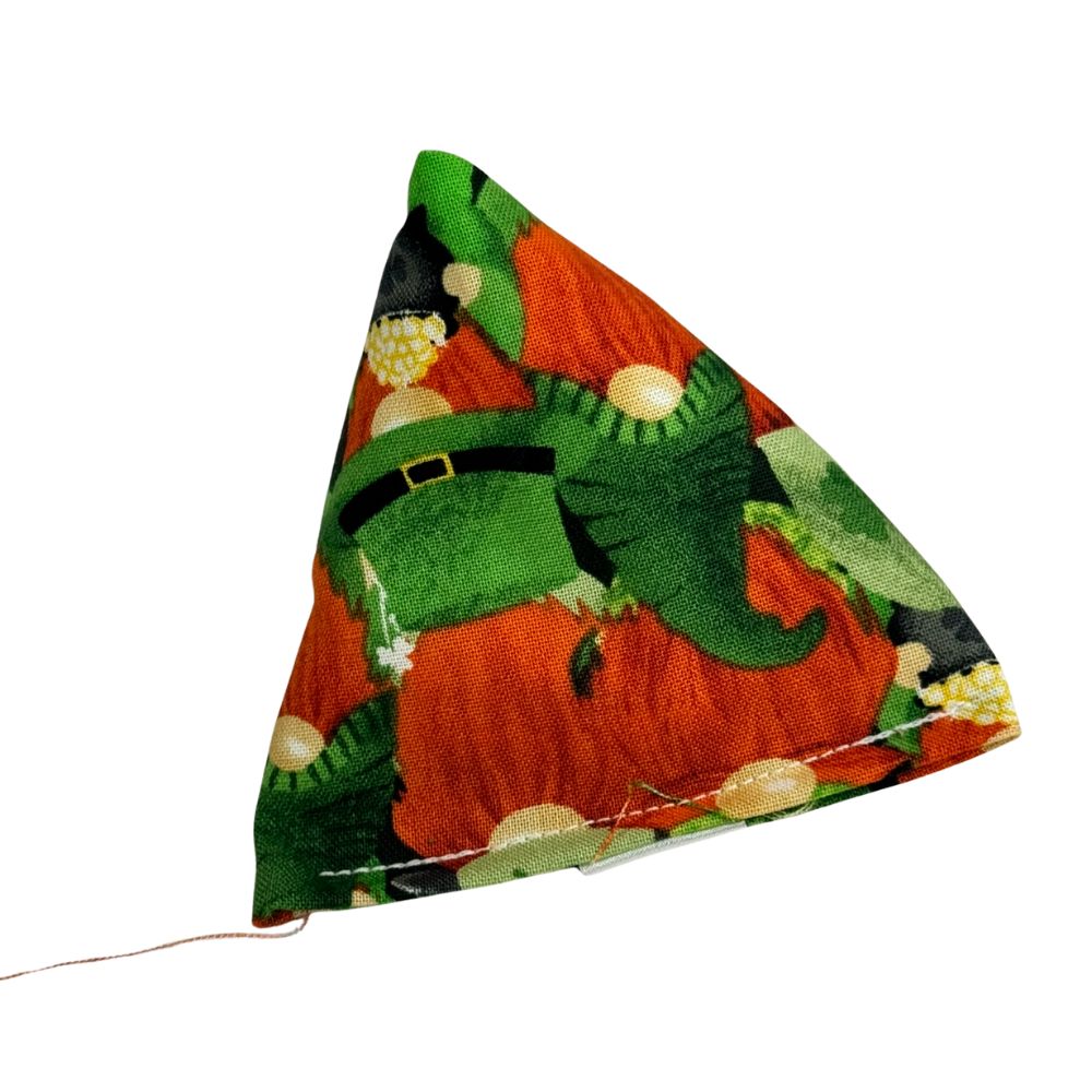 Leprechaun themed pyramid catnip cat toy with festive St Patrick’s Day illustrations