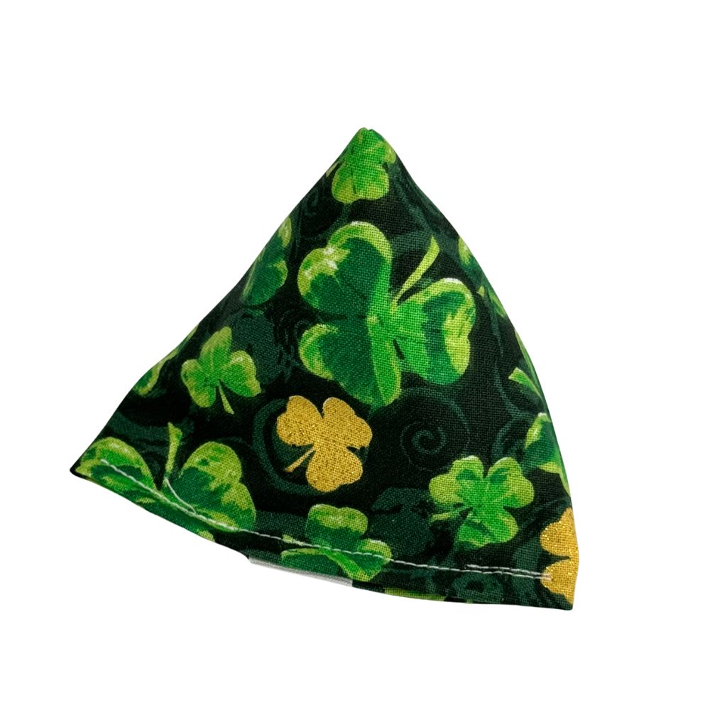 Dark green pyramid catnip cat toy with detailed clover and leafy print, cotton fabric for active play